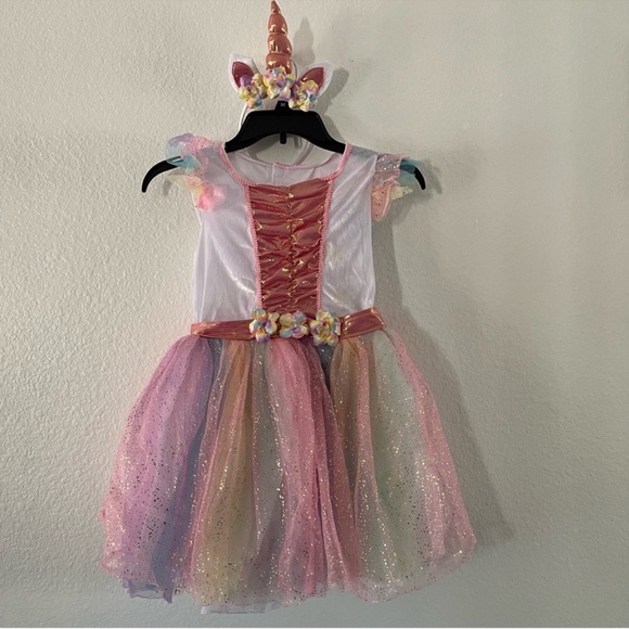 💗Shimmering Unicorn Costume💗 - Picture 1 of 2